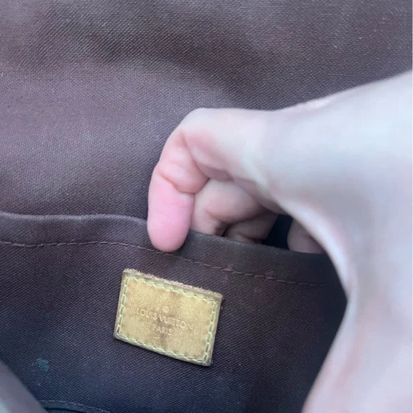 Louis Vuitton Dark Brown Monogram Crossbody Bag - Picture 5 of 7